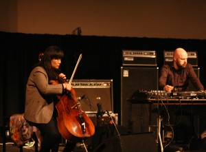 Okkyung Lee og Lasse Marhaug (foto: Pål Buset)