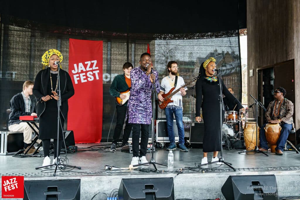 Under Joyn-In kan publikum blant annet få oppleve tradisjonell vestafrikansk musikk med ARABA. Her under Trondheim Jazzfestival i mai. Foto: Thor Egil Leirtrø/Jazzfest