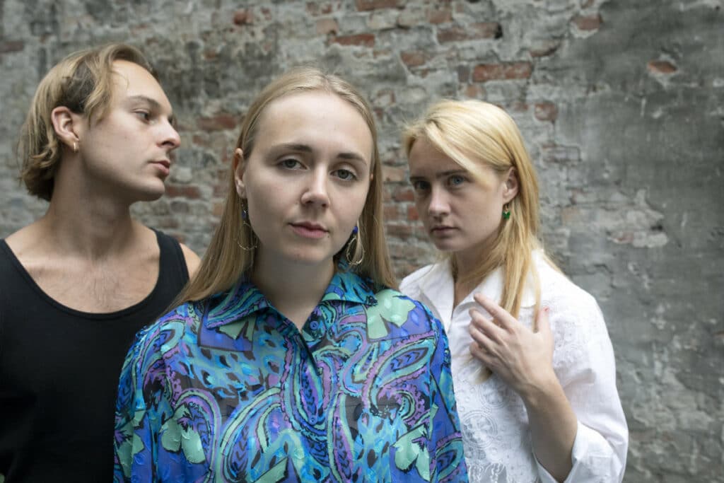 Liv Andrea Hauge Trio: Trommeslager August Glännestrand, pianist Liv Andrea Hauge og bassist Georgia Wartel Collins. Foto: Amanda Iversen Orlich
