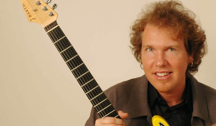 Hyller avdød venn med bestillingsverk