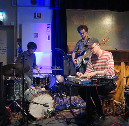 To raffinerte trioer