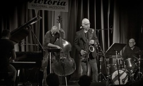 Knut Riisnæs Kvartett på sørnorsk-turné