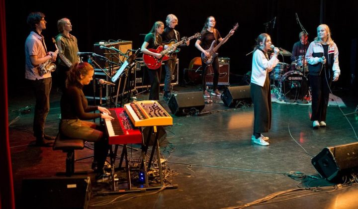 Ekstrovert symfoni og introvert nostalgi