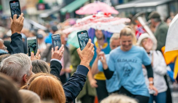 NTT: Hvem tar telefonen hvis du ringer Sildajazz nå?