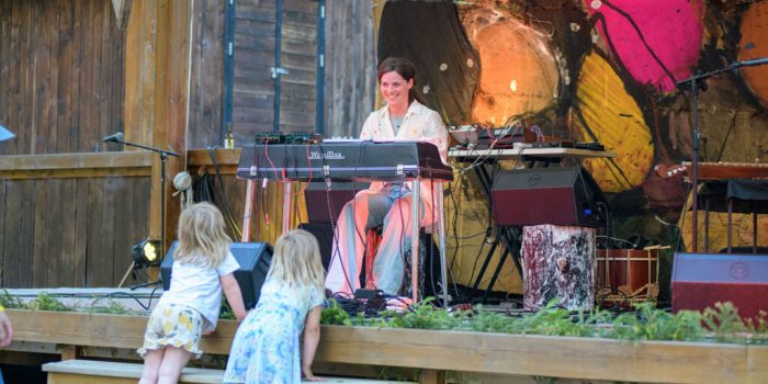 NTTs nyttårsspesial 2025: Vi setter vår lit til trassen nå