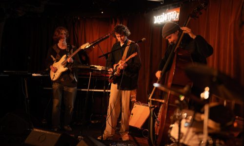 Sakte, fallende spilte seg videre til Jazzintro-finale