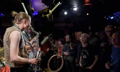Barskuldret sax appeal
