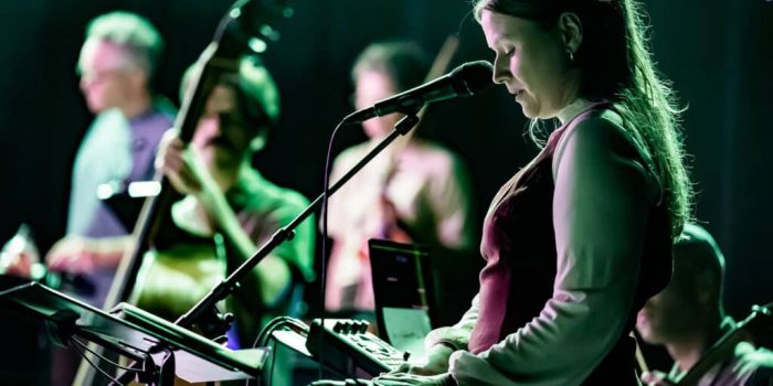 For en gangs skyld kjærkommen prating på konsert