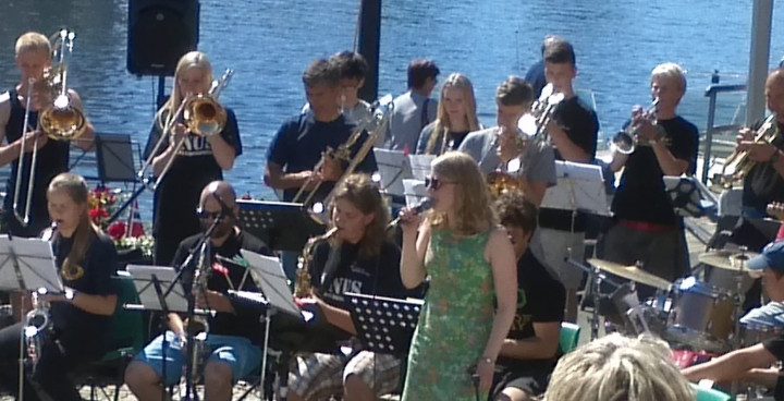 Sørnorsk Ungdomsstorband på båt-turné!
