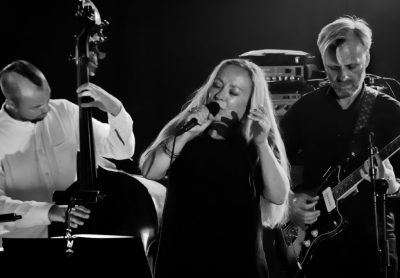 Inger Marie Gundersen med band på Sørnorsk-turné