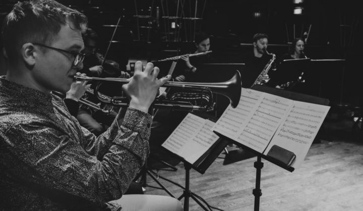 Håpar det ikkje lét som eit storband