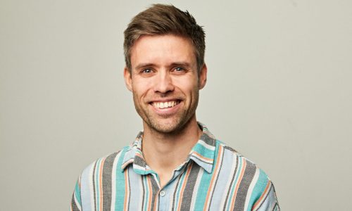 OJKOS spelar Johannes Fosse Solvang: – Eit hus på kanten av stupet