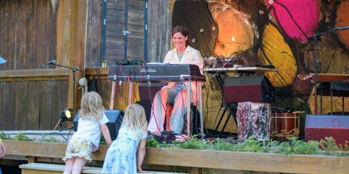 NTTs nyttårsspesial 2025: Vi setter vår lit til trassen nå